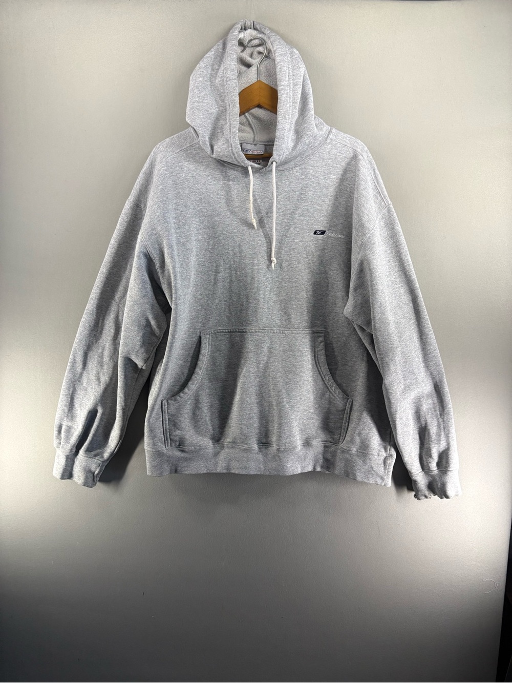 Vintage Reebok Men Hoodie Pullover Retro Logo Size Large